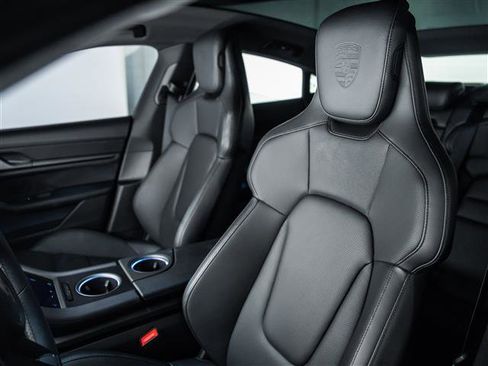 Certified 2025 Porsche Taycan image 5