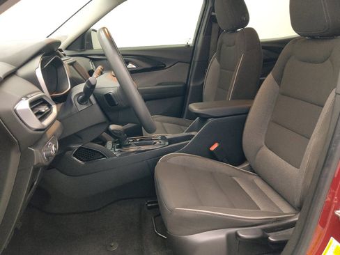 Used 2021 Chevrolet TrailBlazer LS FWD image 17