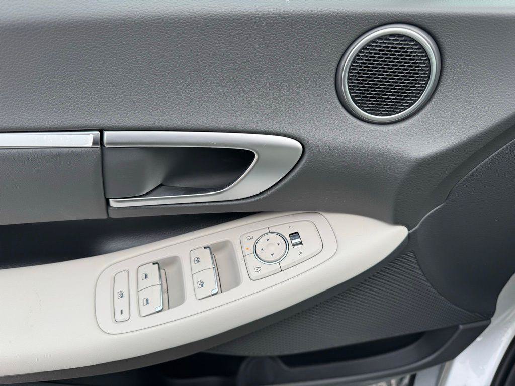 New 2026 Hyundai Sonata SEL AWD/4WD image 16