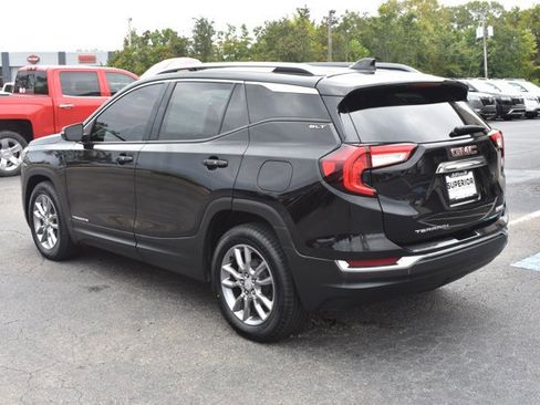 Used 2022 GMC Terrain SLT image 8