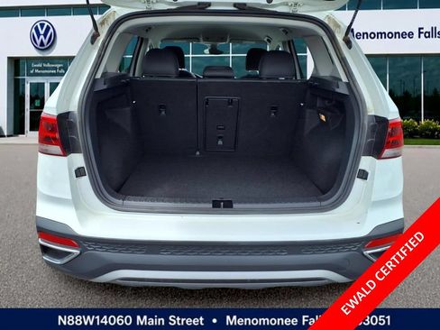 Used 2023 Volkswagen Taos SE AWD/4WD image 8