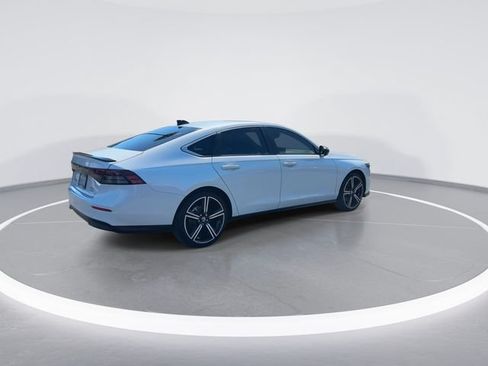 Used 2024 Honda Accord Sport image 8