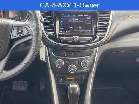 Used 2020 Chevrolet Trax LS FWD image 26