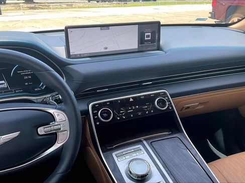Used 2023 Genesis GV80 2.5T w/ Prestige Package AWD/4WD image 9