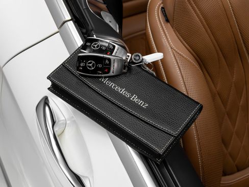 Used 2019 Mercedes-Benz S 63 AMG 4MATIC Cabriolet w/ Driver Assistance Package image 81