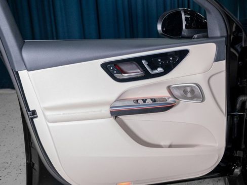 Certified 2026 Mercedes-Benz GLC 300 image 11