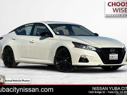 Used 2022 Nissan Altima 2.5 SR w/ Midnight Edition Package