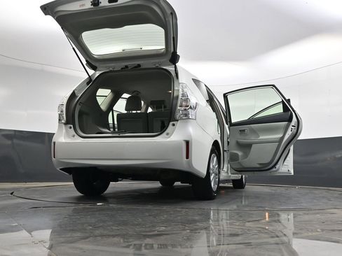Used 2014 Toyota Prius V Three FWD image 38