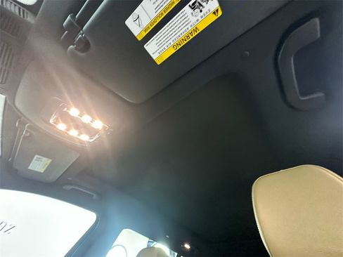 Certified 2025 Mercedes-Benz GLS 450 4MATIC image 34