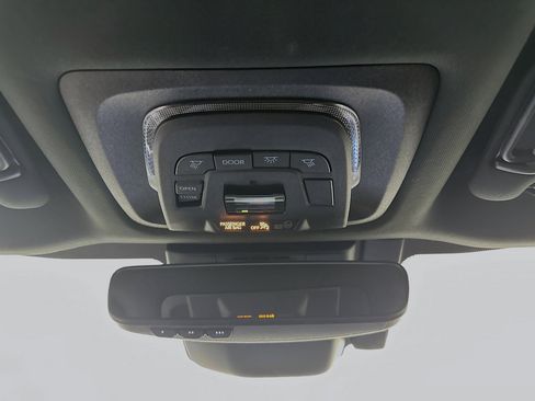 Used 2024 Toyota bZ4X Limited image 18