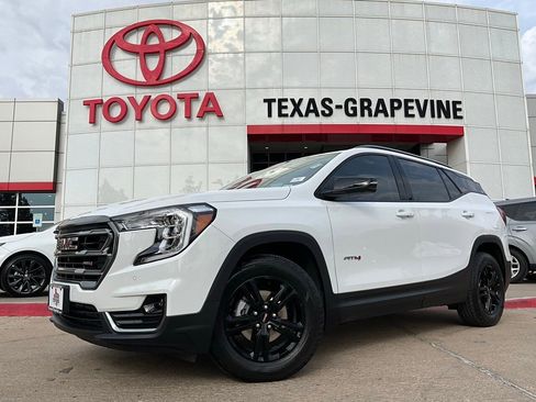 Used 2023 GMC Terrain AT4 w/ Infotainment Package II image 2