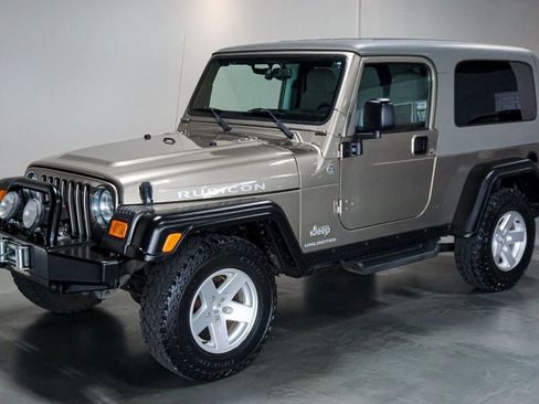 Used 2006 Jeep Wrangler Unlimited Rubicon w/ Security Group AWD/4WD image 3