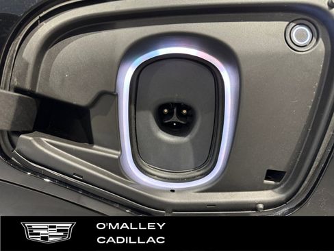 New 2026 Cadillac Optiq Luxury 1 w/ LPO, Floor Liner Package image 24