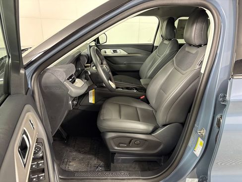 New 2026 Ford Explorer Active w/ Active Comfort Package RWD image 29