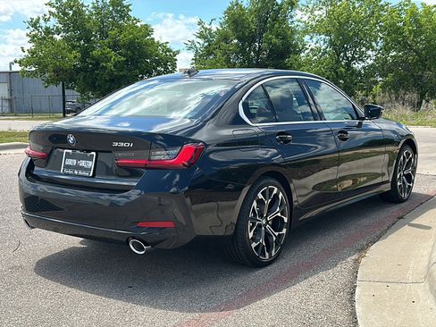 New 2026 BMW 330i Sedan w/ Premium Package RWD image 8