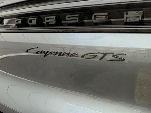 New 2026 Porsche Cayenne GTS image 39