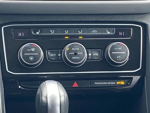 Certified 2022 Volkswagen Atlas SE image 7