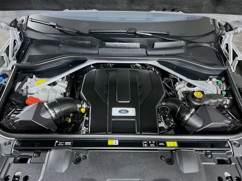 Used 2023 Land Rover Range Rover SV AWD/4WD image 33