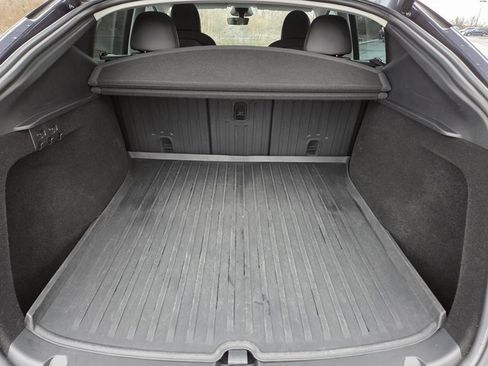 Used 2023 Tesla Model Y Long Range image 38