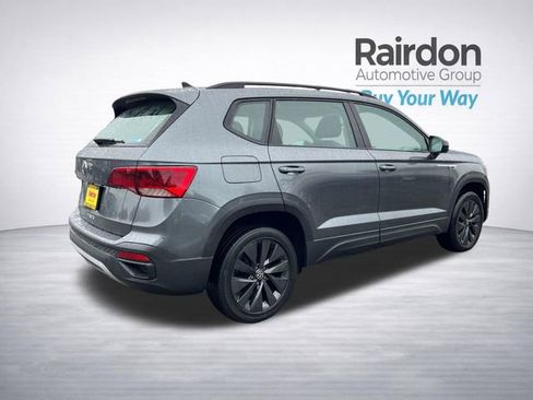 Used 2024 Volkswagen Taos S image 9