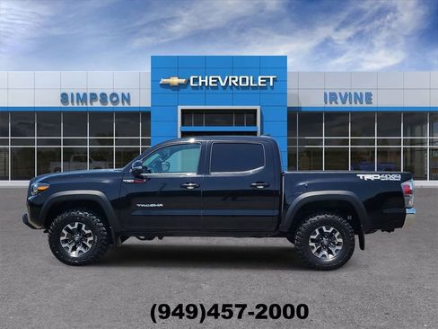 Used 2023 Toyota Tacoma TRD Off-Road AWD/4WD image 5