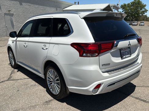 Used 2019 Mitsubishi Outlander GT AWD/4WD image 5