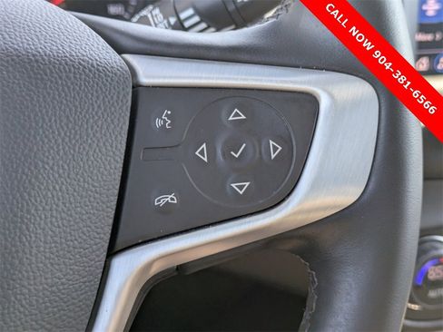 Used 2023 GMC Terrain SLT image 30