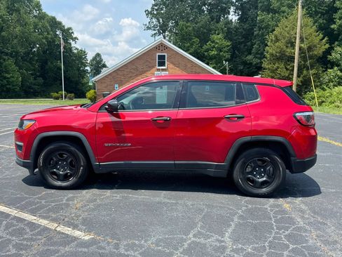Used 2020 Jeep Compass Sport FWD image 4