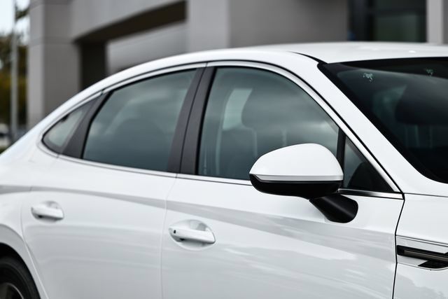 Certified 2025 Hyundai Sonata SE FWD image 3