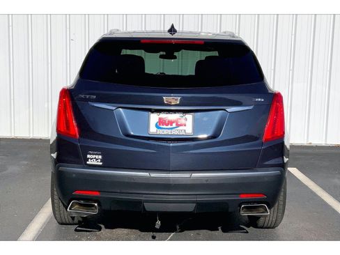 Used 2018 Cadillac XT5 Luxury w/ Driver Awareness Package image 4