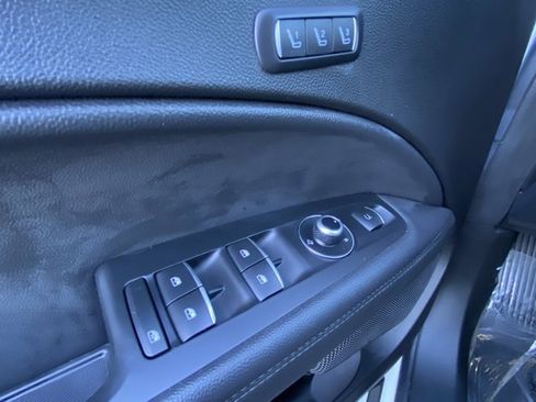 Used 2022 Alfa Romeo Stelvio Veloce image 17