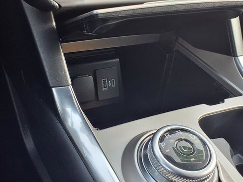 Used 2021 Ford Explorer XLT w/ Equipment Group 202A image 14