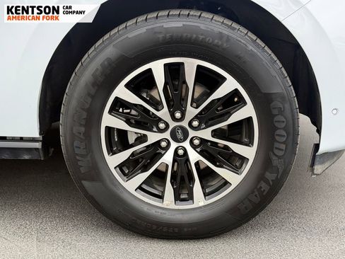 Used 2025 Ford Expedition Platinum AWD/4WD image 17
