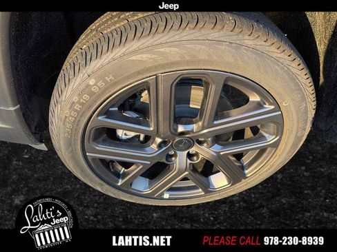 New 2026 Jeep Compass Limited image 21