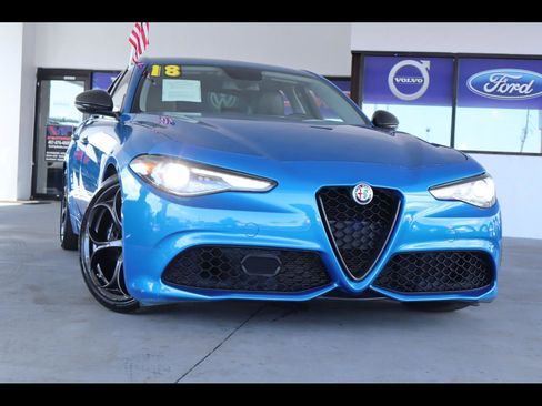 Used 2018 Alfa Romeo Giulia RWD image 1