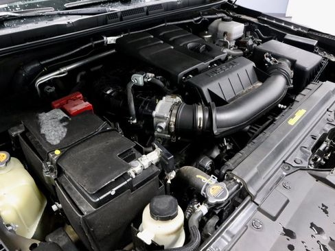 Certified 2024 Nissan Frontier SV w/ Technology Package image 19