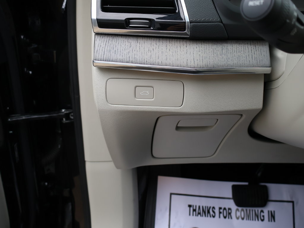 Used 2025 Volvo XC90 B6 Ultra w/ Protection Package Premier AWD/4WD image 36