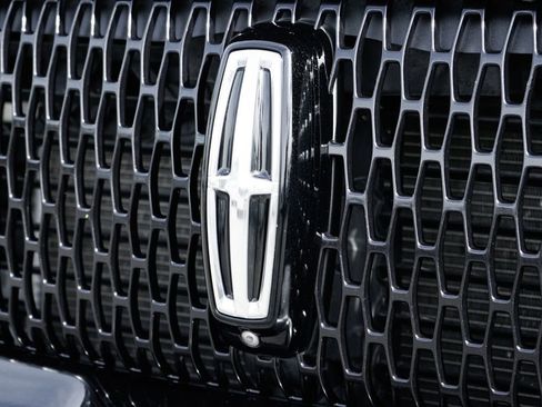 Used 2020 Lincoln Navigator Reserve w/ Equipment Group 208A Reserve image 54