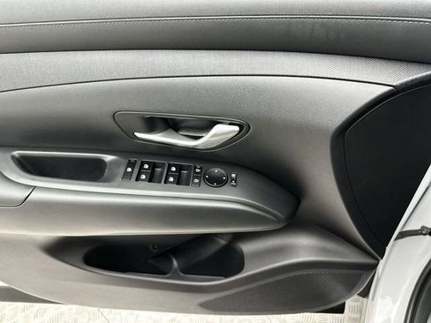 Certified 2025 Hyundai Tucson SEL AWD/4WD image 13