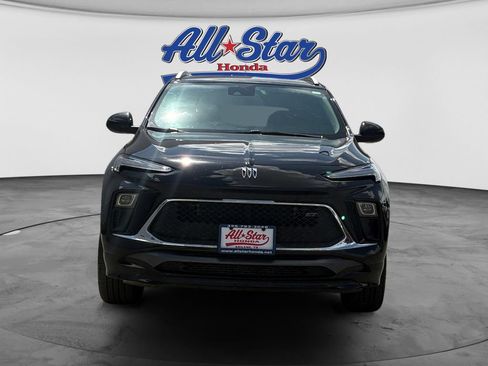 Used 2025 Buick Encore GX Sport Touring FWD image 3