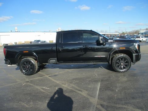 Certified 2024 GMC Sierra 2500 AT4 w/ AT4 Premium Plus Package image 4