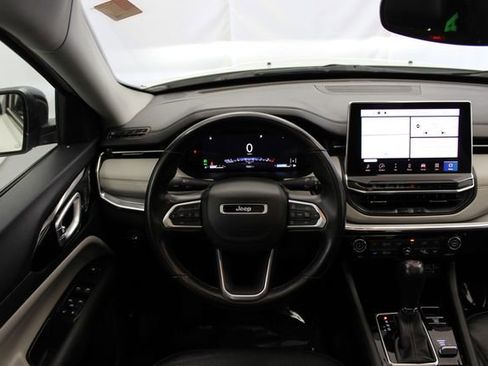 Used 2022 Jeep Compass Limited w/ Elite Group AWD/4WD image 27