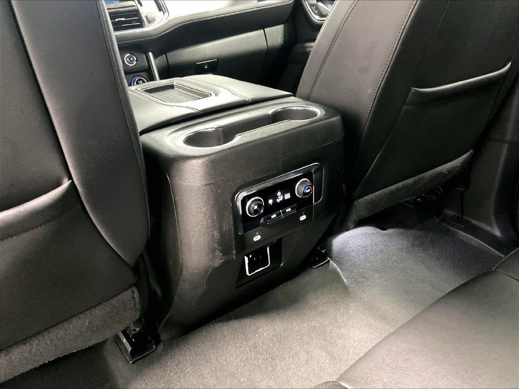 Used 2024 Chevrolet Suburban LT AWD/4WD image 28