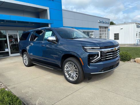 New 2026 Chevrolet Suburban Premier w/ Sun And Tow Package AWD/4WD image 1