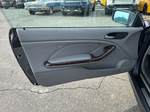 Used 2001 BMW 325Ci Coupe image 21