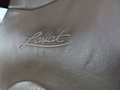 Used 1999 Ford F250 Lariat image 34