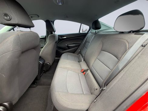 Used 2019 Chevrolet Cruze LS FWD image 14