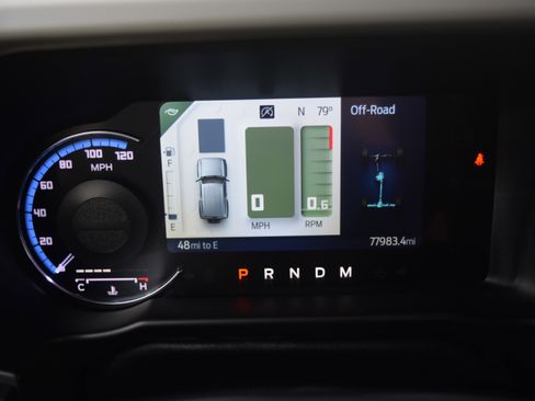 Used 2022 Ford Bronco Badlands image 3