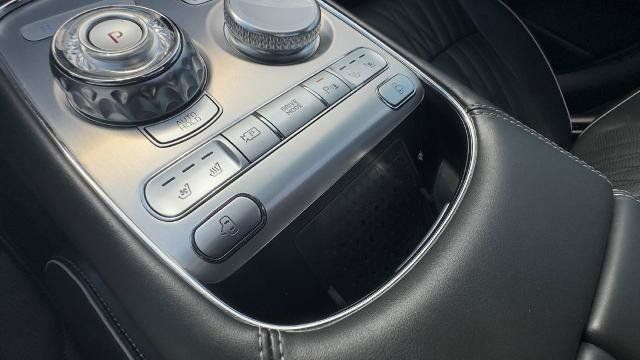 Used 2024 Genesis G90 3.5T AWD/4WD image 21