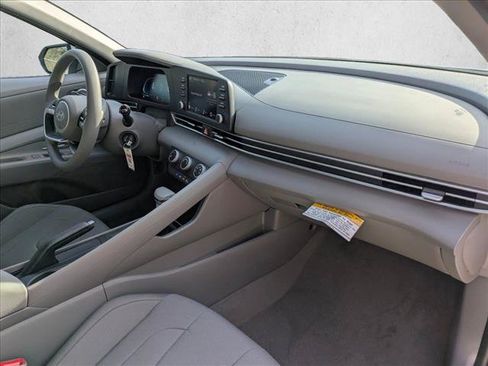New 2026 Hyundai Elantra SE FWD image 22
